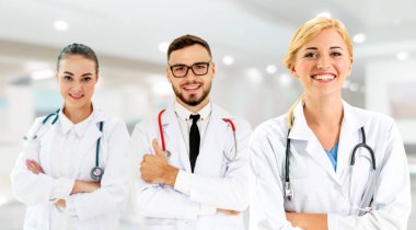 Sağlık insan grubu. Diğer doktorlar, hemşire ve cerrah hastane ofis veya klinik çalışma profesyonel doktor. Tıbbi Teknoloji Araştırma Enstitüsü ve Doktor personel hizmet anlayışı.