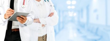 Sağlık insan grubu. Profesyonel doktor hastane ofis veya klinik diğer doktorlar ile çalışıyor. Tıbbi Teknoloji Araştırma Enstitüsü ve Doktor personel hizmet anlayışı.