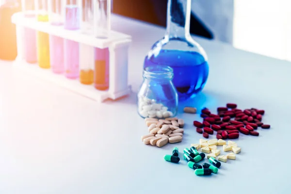 Colorful Medicine Pills Tablets Pharmaceutical Lab Concept Medical Technology Research — Stock Photo, Image