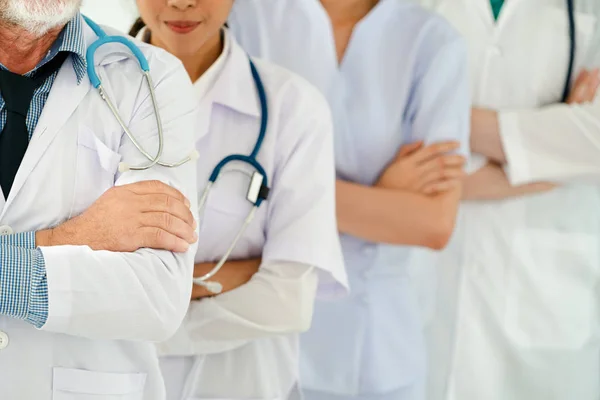 Gruppo Persone Sanitarie Medico Professionista Che Lavora Nello Studio Ospedaliero — Foto Stock