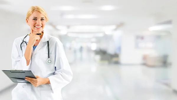 Uma Médica Trabalhar Consultório Hospital Serviço Médico Saúde Pessoal Médico — Fotografia de Stock