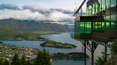 Queenstown, Yeni Zelanda ve panoramik görünümü Rarkables.