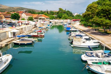 Dalmaçya'daki Trogir eski kenti, Hırvatistan, Avrupa.