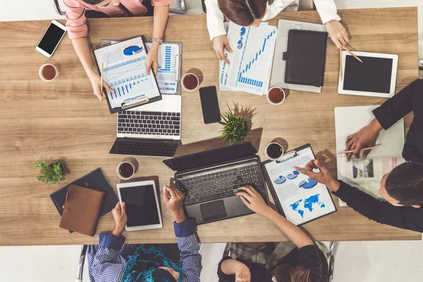 Επιχειρηματίες σε ομαδική συνάντηση στο Office Room. — Φωτογραφία Αρχείου