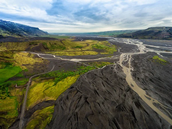 El paisaje de Thorsmork en las tierras altas de Islandia . — Foto de Stock