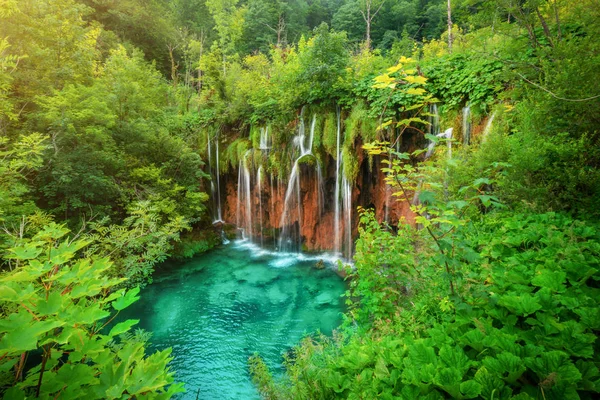 Paisagem da cachoeira de Plitvice Lagos Croácia . — Fotografia de Stock