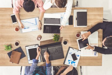 Ofis Odasında Grup Toplantısı.