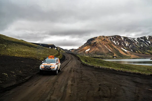 4RM voiture Voyage hors route en Landmannalaugar Islande — Photo