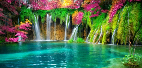 Waterfall landscape of Plitvice Lakes Croatia. — Stock Photo, Image
