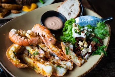 Langoustines - Istakoz yapılan İzlanda mutfağı.