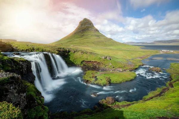 Kirkjufell mountain landscape in Iceland summer. — Stock Photo, Image