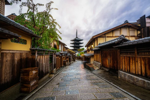 Yasaka Pagode und Sannen Zaka Straße, Kyoto, Japan — Stockfoto
