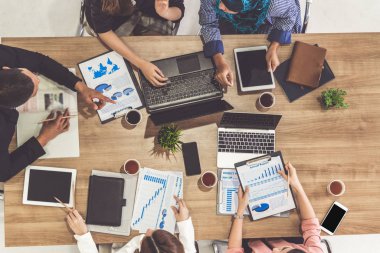 Ofis Odasında Grup Toplantısı.