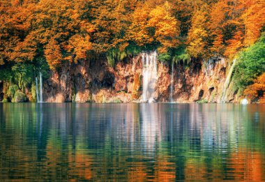 Plitvice Gölleri Hırvatistan Şelale manzara.