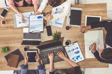 Ofis Odasında Grup Toplantısı.