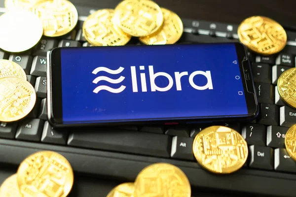 Bangkok Thailand Juli 2019 Telefon Visar Libra Logo Skärmen Facebook — Stockfoto