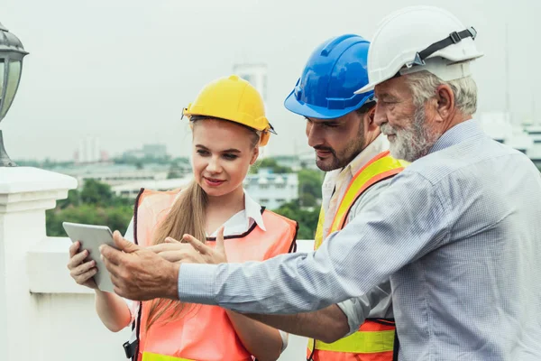 Ingenieur, architect en Business man werken. — Stockfoto