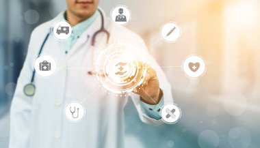 Hastanede Tıbbi Sağlık Grafik ile Doktor