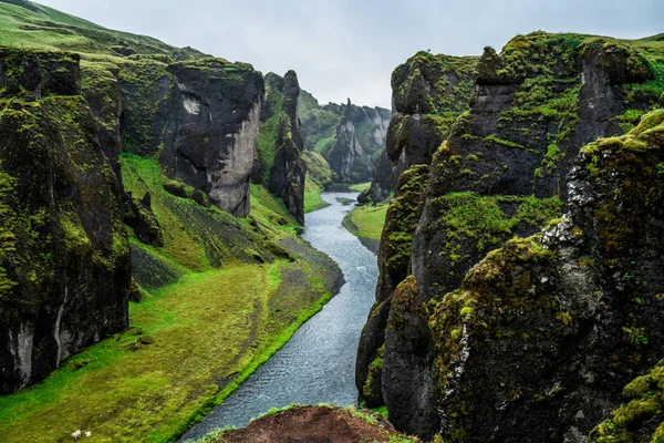 Unique landscape of Fjadrargljufur in Iceland. — Stock Photo, Image