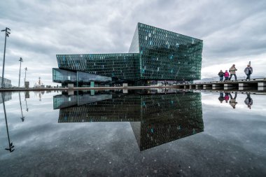 Reykjavik Harpa binası, İzlanda.