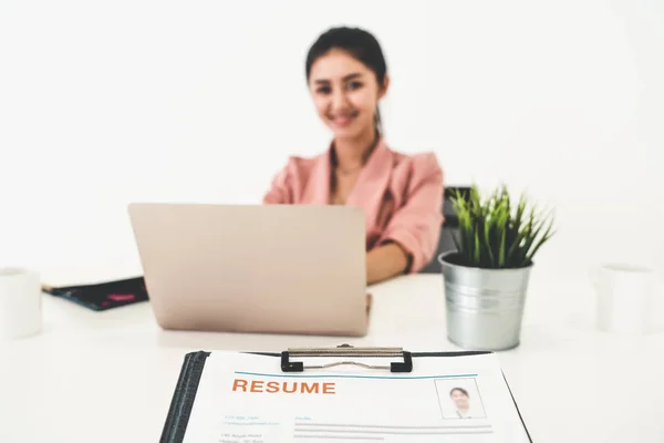 Ripresa inviata alle risorse umane per la domanda di lavoro — Foto Stock