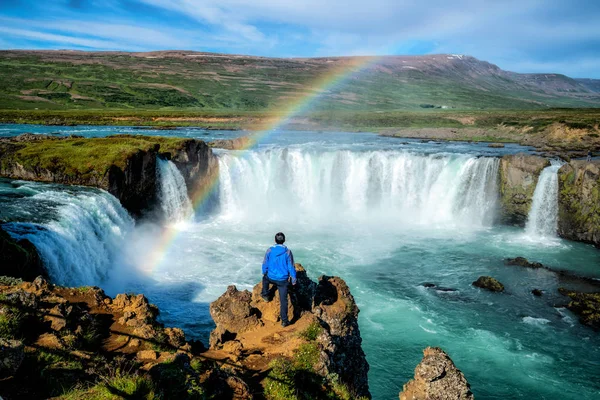 A cachoeira Godafoss no norte da Islândia . — Fotografia de Stock