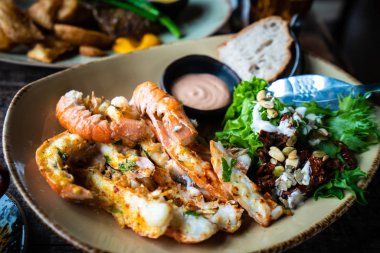 Langoustines - Istakoz yapılan İzlanda mutfağı.