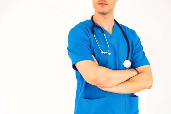 Doctor in ziekenhuis uniform op witte achtergrond. — Stockfoto