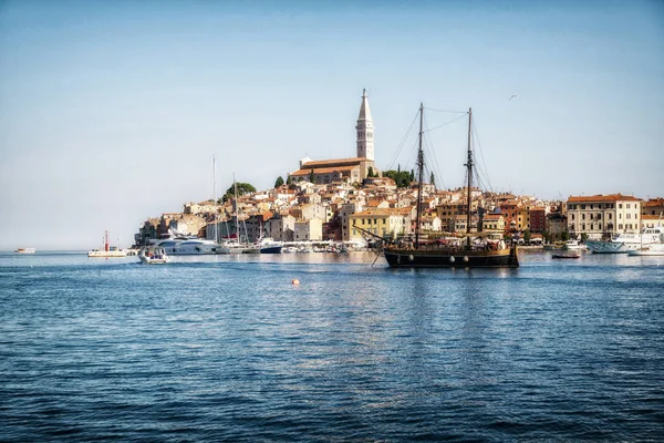 Den romantiska gamla staden Rovinj i Kroatien, Europa. — Stockfoto