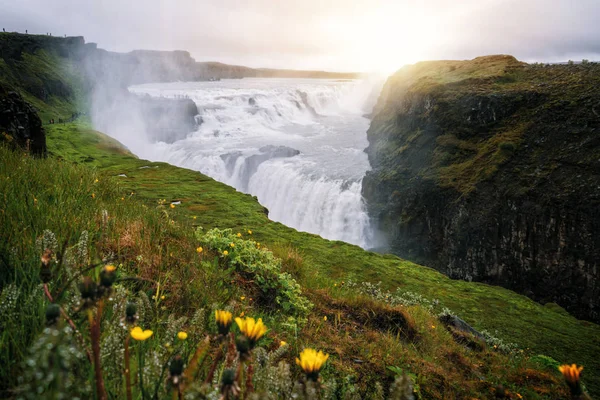 Paisaje de la cascada Gullfoss en Islandia. — Foto de Stock