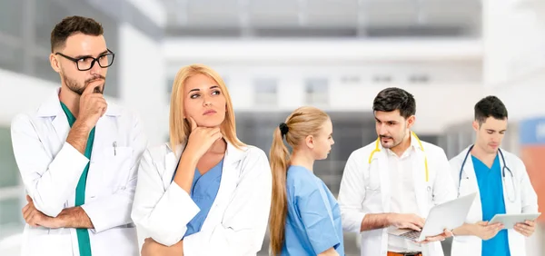 Gruppo Persone Sanitarie Medico Professionista Che Lavora Nello Studio Ospedaliero — Foto Stock