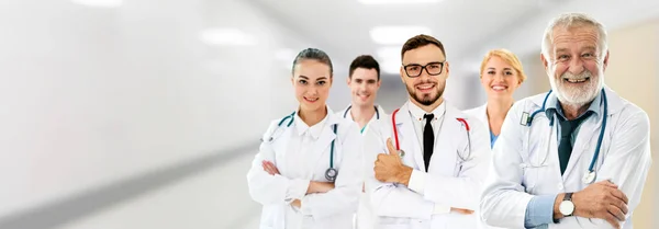 Grupo Pessoas Cuidados Saúde Médico Profissional Que Trabalha Consultório Hospitalar — Fotografia de Stock