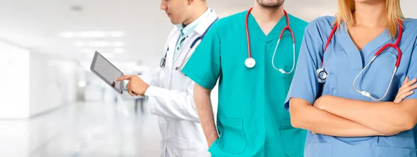 Gesundheitswesen Professioneller Arzt Der Krankenhausbüros Oder Kliniken Mit Anderen Ärzten — Stockfoto