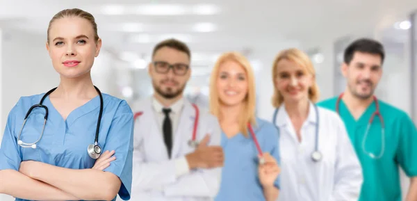 Groupe Des Professionnels Santé Médecin Professionnel Travaillant Dans Bureau Clinique — Photo