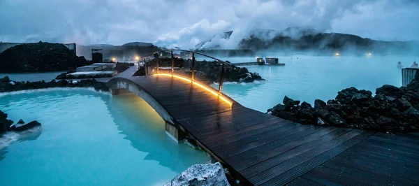 Terme geotermiche Laguna Blu a Reykjavik, Islanda . — Foto Stock
