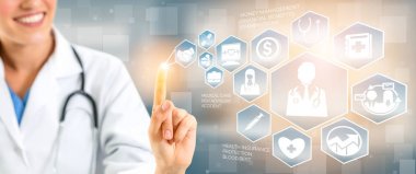 Sağlık sigortası sağlık grafik ile Doktor.