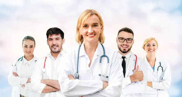 Gruppo Persone Sanitarie Medico Professionista Che Lavora Nello Studio Ospedaliero — Foto Stock