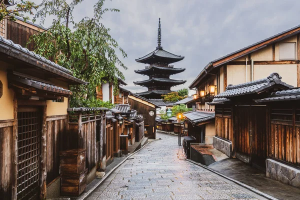 Yasaka Pagode und Sannen Zaka Straße, Kyoto, Japan — Stockfoto