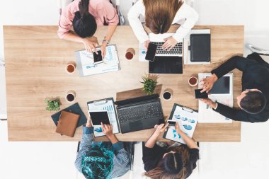 Ofis Odasında Grup Toplantısı.
