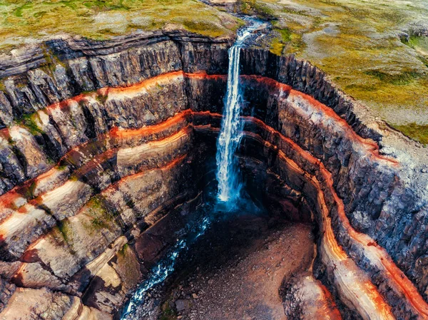 De Aldeyjarfoss waterval in Noord-IJsland. — Stockfoto