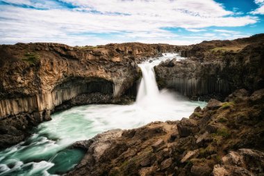 Kuzey İzlanda 'daki Aldeyjarfoss Şelalesi.