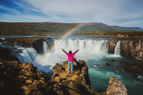 A cachoeira Godafoss no norte da Islândia . — Fotografia de Stock