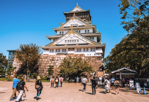 Il castello di Osaka a Osaka, Giappone . — Foto Stock