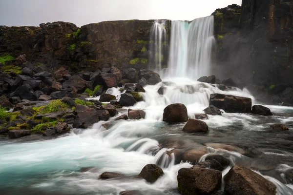 Oxararfoss thingvellir，冰岛的瀑布 — 图库照片