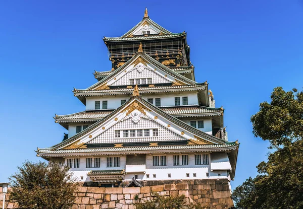 Il castello di Osaka a Osaka, Giappone . — Foto Stock