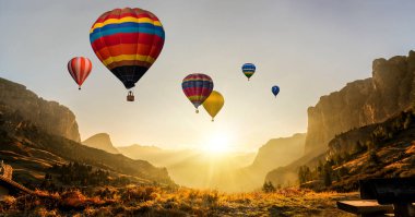 Gökyüzünde Doğa manzara sıcak hava balonları festivali.