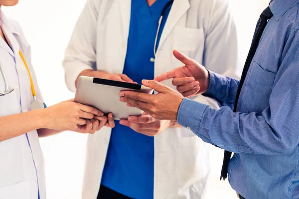 Réunion du groupe des professionnels de la santé et des scientifiques . — Photo