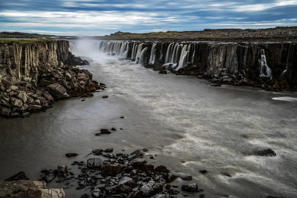 Increíble paisaje de cascada Selfoss en Islandia . — Foto de Stock