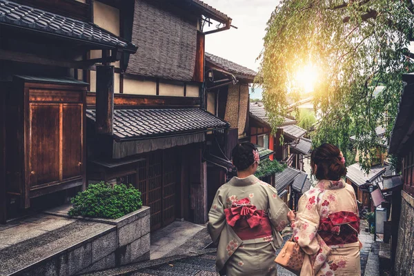 Reisende im Highashiyama District, Kyoto, Japan — Stockfoto