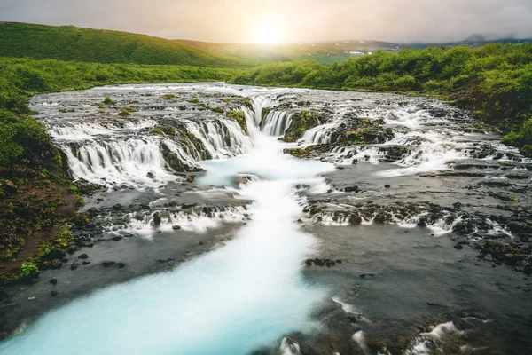 Waterval van Bruarfoss in Brekkuskogur, IJsland. — Stockfoto